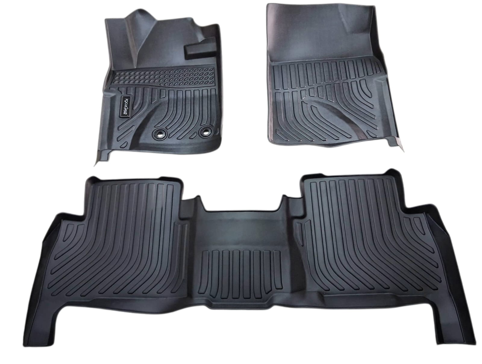 ALFOMBRA DE BANDEJA MITSUBISHI L200 15-21 FOCUS