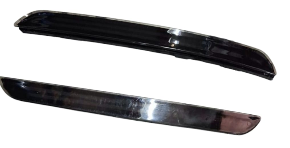 MICA DE BUMPER TRASERO HONDA CIVIC 22-23