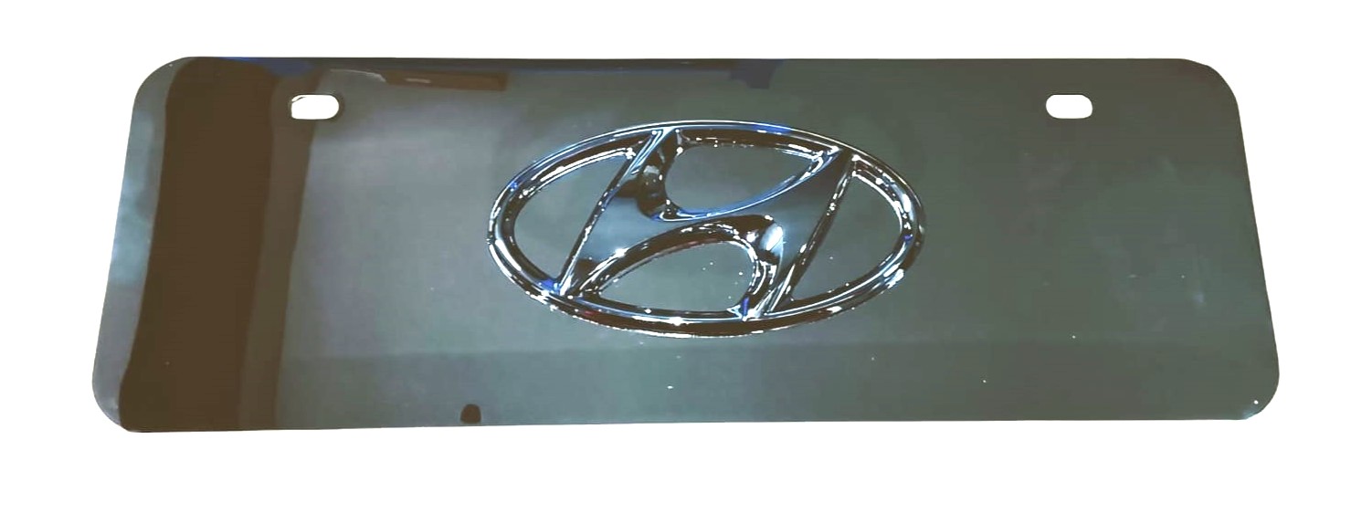 PLACA DE METAL CON LOGO HYUNDAI